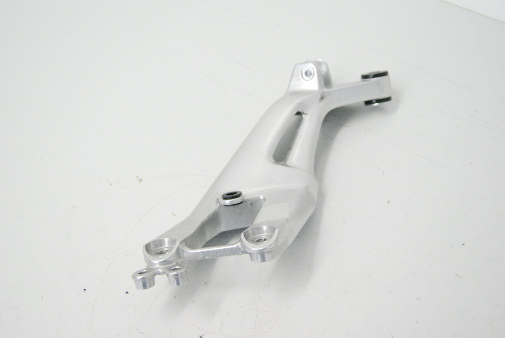 HONDA CBR 1100 XX SC35 FUßRASTENTRÄGER SOZIUS RECHTS FOOTREST