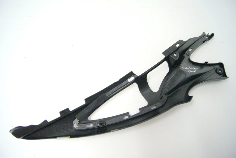 SUZUKI SFV 650 A WVCX GLADIUS ABS CARENADO TRASERO IZQUIERDO