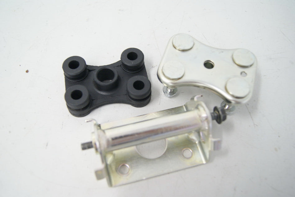 SUZUKI SFV 650 A WVCX GLADIUS ABS HALTERUNG TANK HINTEN HALTER