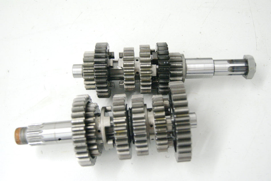 SUZUKI SFV 650 A WVCX GLADIUS ABS GETRIEBE GEAR SCHALTUNG GETRIEBEWELLE ZAHNRAD