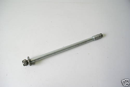 YAMAHA XV 535 VIRAGO REAR AXLE SPINDLE
