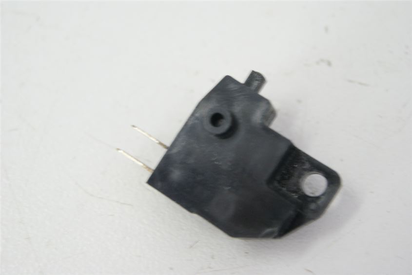 SUZUKI GSX-R 750 WVCW K8 K9 L0 INTERRUPTOR LUZ DE FRENO DELANTERO
