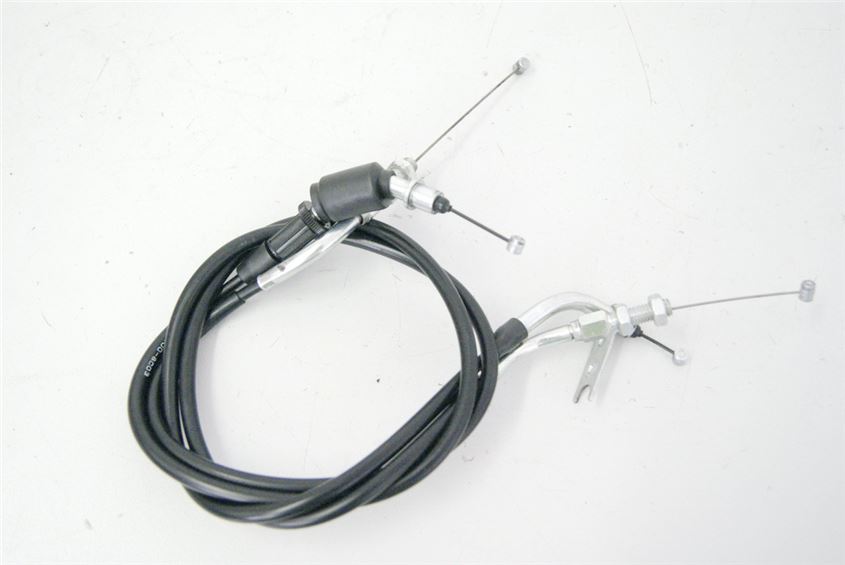SUZUKI GSX-R 750 WVCW THROTTLE CABLES THROTTLE CABLE