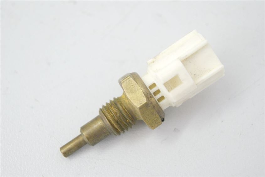 SUZUKI GSX-R 750 WVCW K8 K9 L0 TEMPERATURE SENSOR WATER