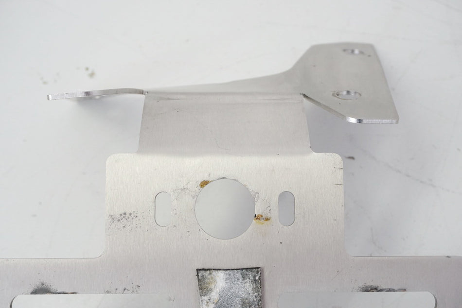 SUZUKI GSX-R 750 WVCW LICENSE PLATE HOLDER LICENSE PLATE BRACKET