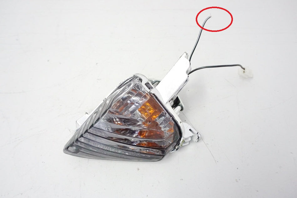 SUZUKI GSX-R 750 WVCW REAR LEFT TURN SIGNAL