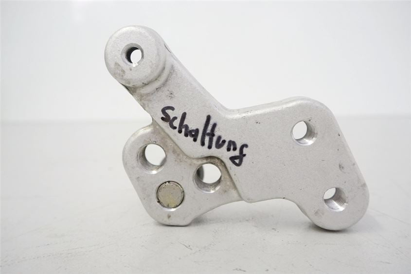 SUZUKI GSX-R 750 WVCW K8 K9 L0 GEAR LEVER HOLDER MOUNTING BRACKET