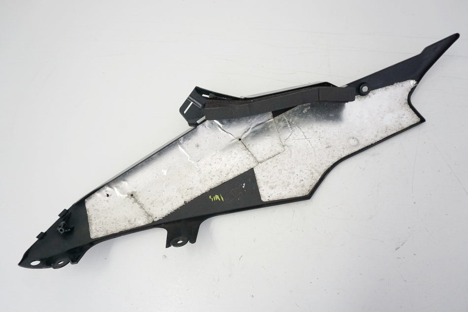 SUZUKI GSX-R 750 WVCW CARENADO BAJO DERECHO SPOILER INFERIOR
