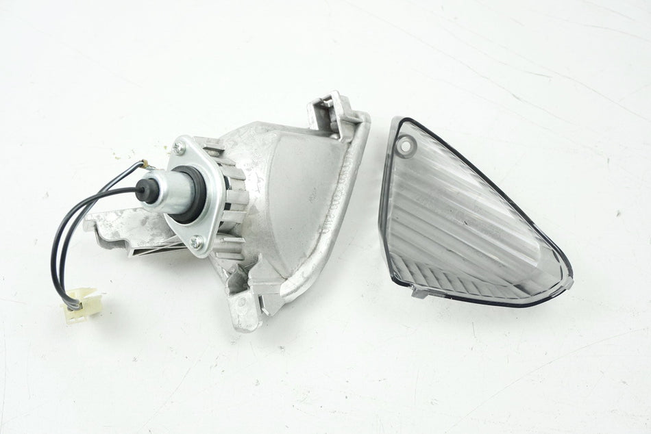 SUZUKI GSX-R 750 WVCW TURN SIGNAL REAR LEFT