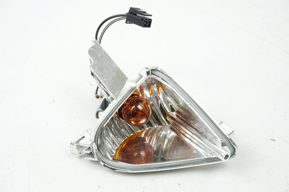 SUZUKI GSX-R 750 WVCW TURN SIGNAL RIGHT REAR