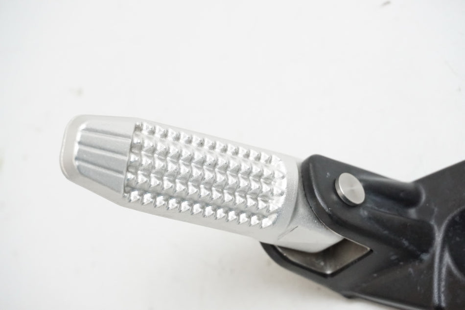 BMW K 1200 R K12R FUßRASTENANLAGE SOZIUS LINKS FOOTREST