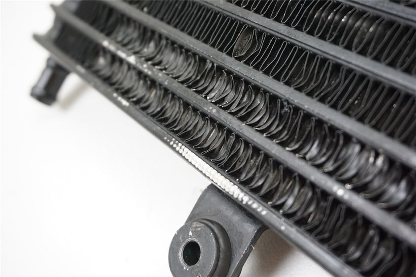 APRILIA RSV 1000 RR ZD4RR ÖLKÜHLER RECHTS OIL COOLER