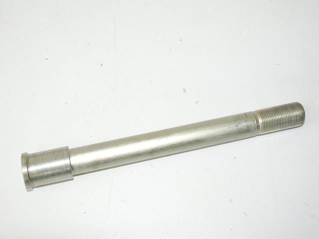 KAWASAKI Z 750 ZR750L FRONT AXLE