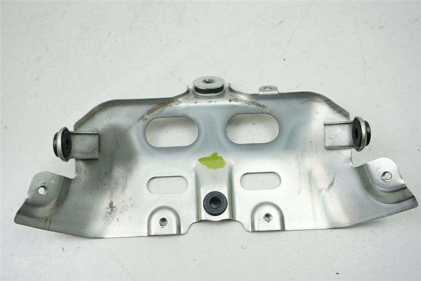 SUZUKI GSX-R 600 WVCV FRONT TANK BRACKET TANK HOLDER