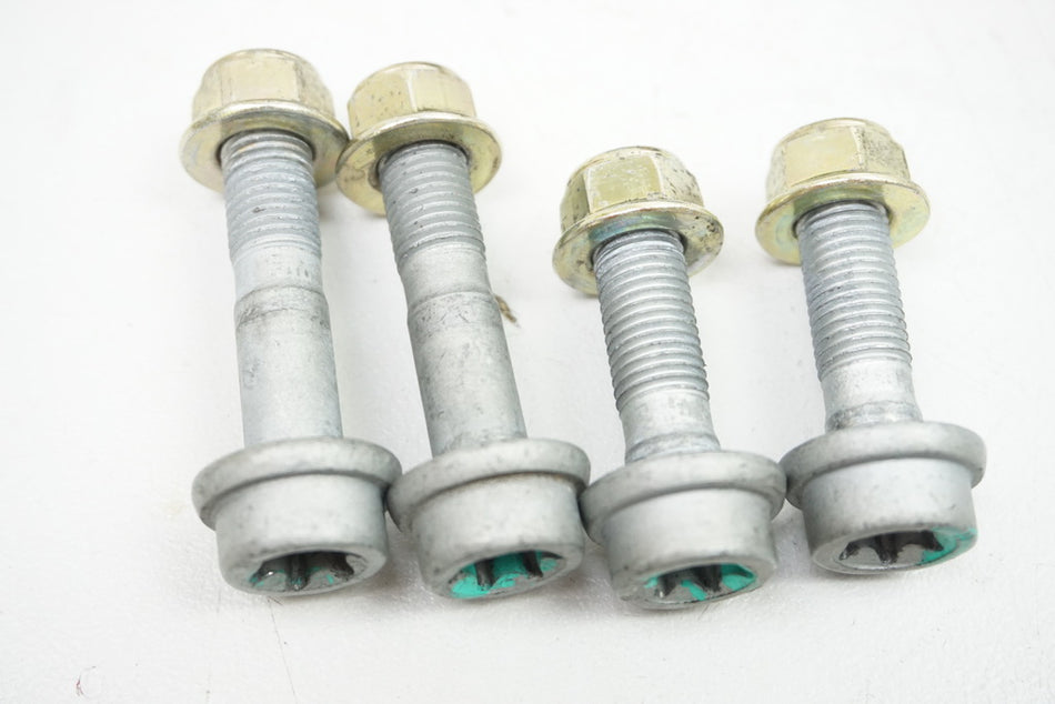 TRIUMPH SPEED TRIPLE 955 i 595 N BOLTS REAR FRAME
