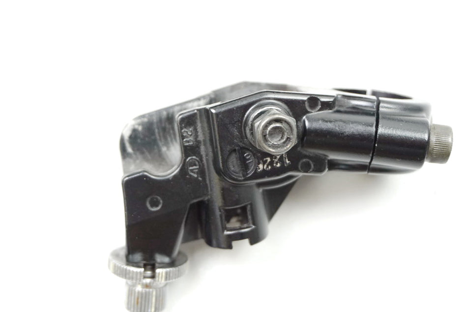 TRIUMPH SPEED TRIPLE 955 i 595 N KUPPLUNGSARMATUR HALTER HEBEL