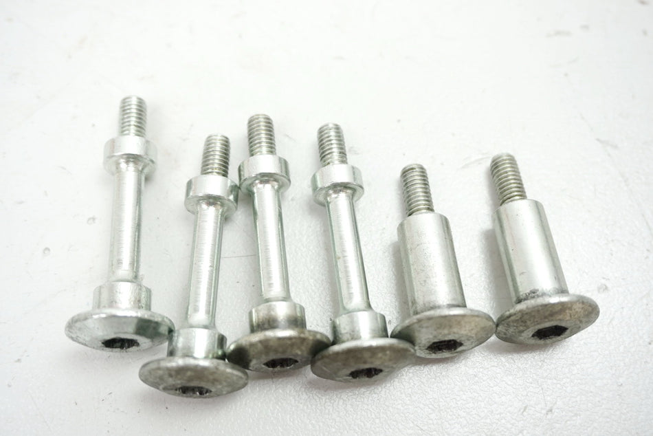 TRIUMPH SPEED TRIPLE 955 i 595 N SCREWS VALVE COVER