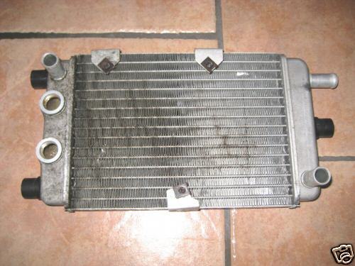 YAMAHA XQ 125 MAXSTER RADIADOR DE AGUA 01-03