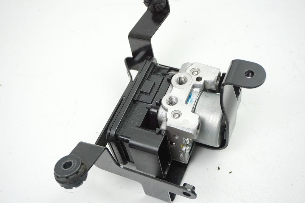 HONDA CB 500 FA ABS PC45 ABS PUMPE STEUERTEIL MODULATOR