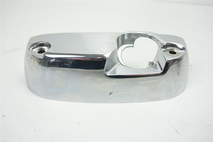 SUZUKI VS 800 VS52A/ B INTRUDER TAPA CULATA DELANTERA DERECHA CROMADA