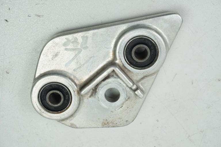 YAMAHA TDM 850 4TX FOOTREST HANGER RIDER LEFT FOOTREST