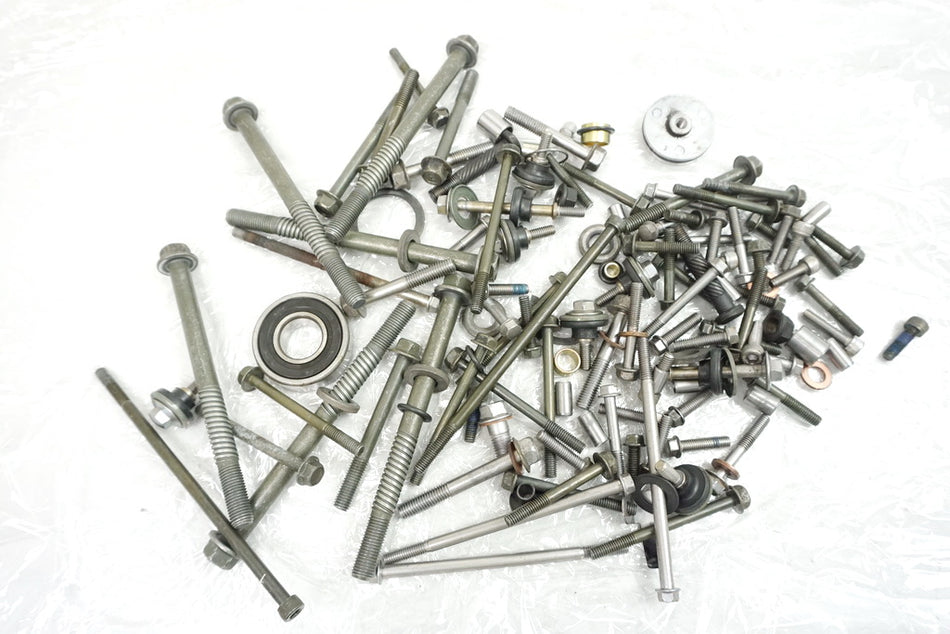YAMAHA TDM 850 4TX SCHRAUBEN KLEINTEILE - MOTOR