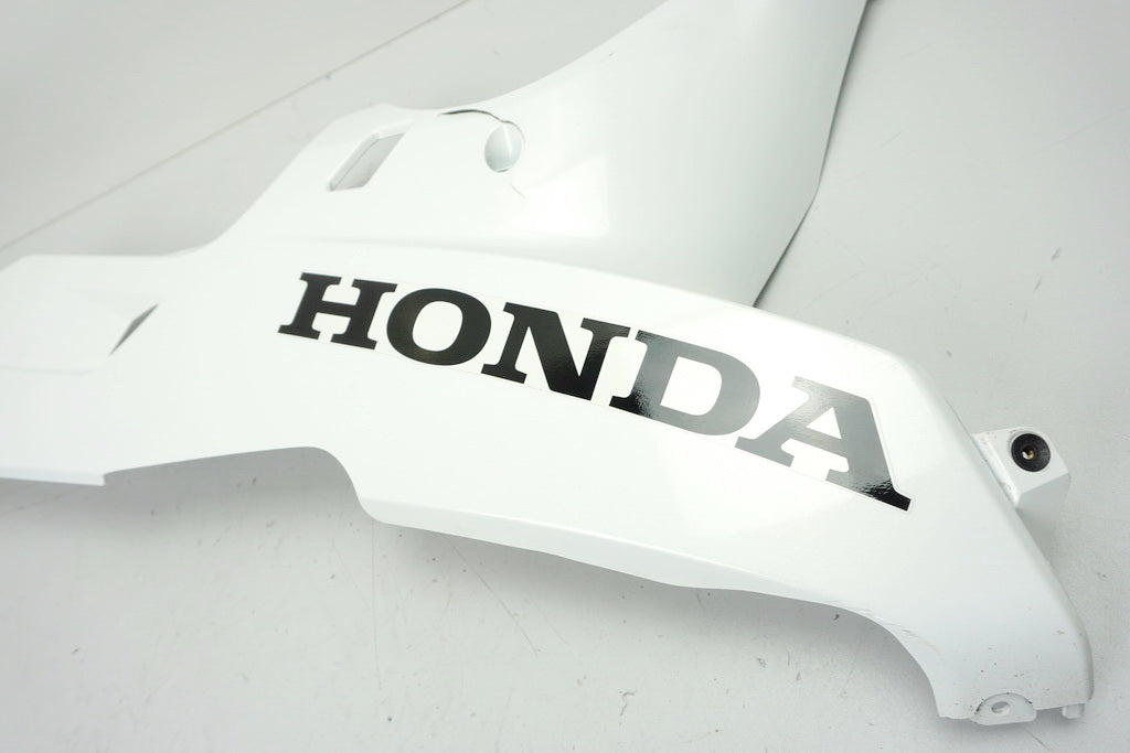 HONDA CBR 600 RR PC40 VERKLEIDUNG BUG RECHTS UNTEN