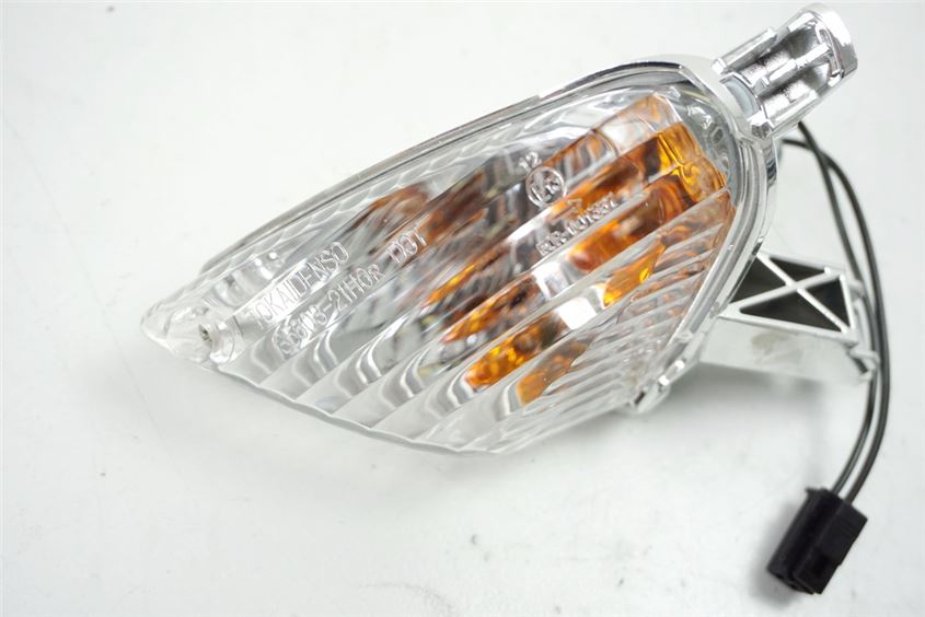 SUZUKI GSX-R 750 WVCW TURN SIGNAL REAR RIGHT