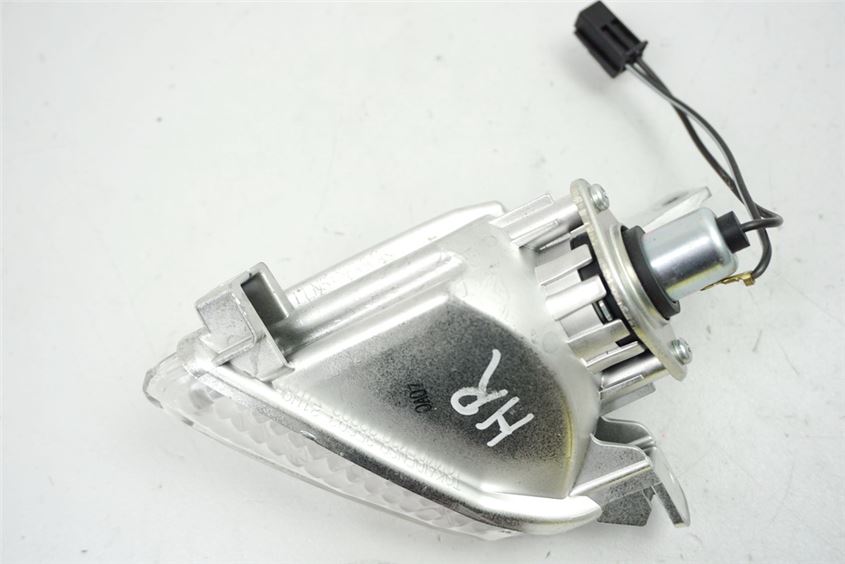 SUZUKI GSX-R 750 WVCW TURN SIGNAL REAR RIGHT