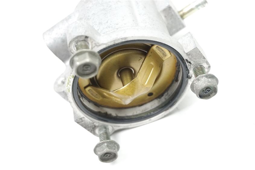 YAMAHA FZS 1000 RN06 FAZER THERMOSTAT THERMOSTATGEHÄUSE
