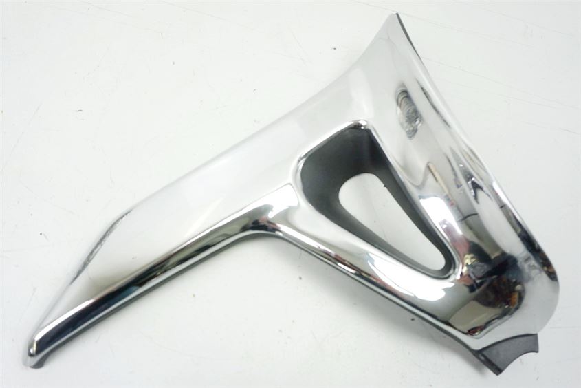 HONDA GL 1800 SC47 A ABS GOLDWING SEITENDECKEL RECHTS CHROM UNTER SITZBANK COVER