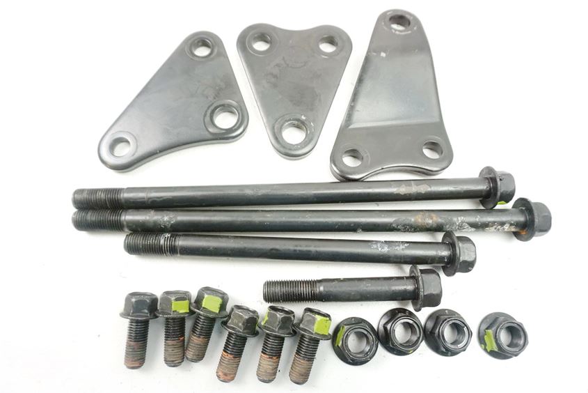 YAMAHA XVS 950 A VN02 MIDNIGHT STAR BRACKET ENGINE AXLE BOLT ENGINE MOUNT
