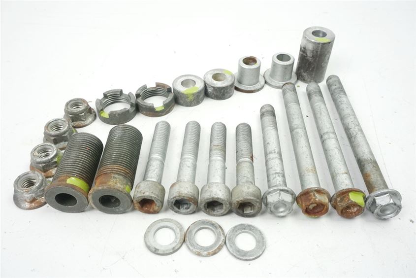 APRILIA ETV 1000 CAPONORD ENGINE MOUNT BOLTS AXLE