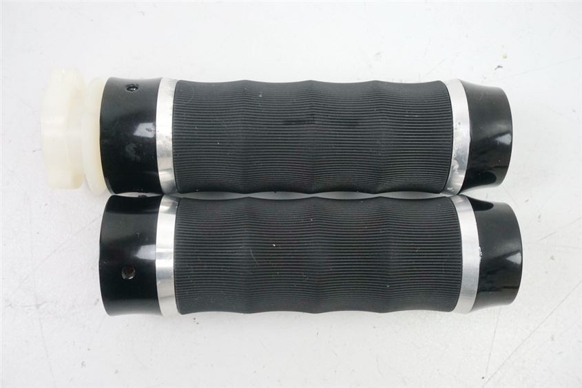 APRILIA ETV 1000 CAPO NORD ACELERADOR PUÑO GOMA - ACCESORIOS