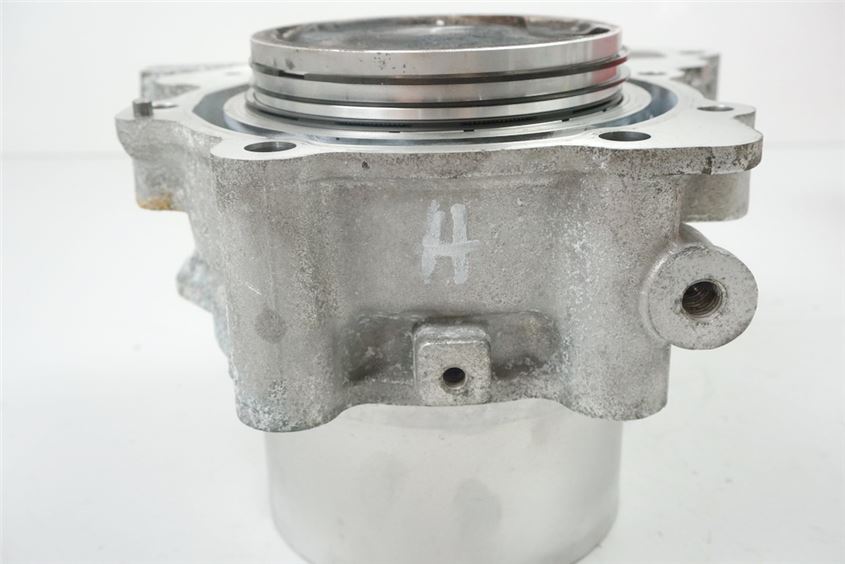 APRILIA ETV 1000 CAPO NORD REAR CYLINDER PISTON