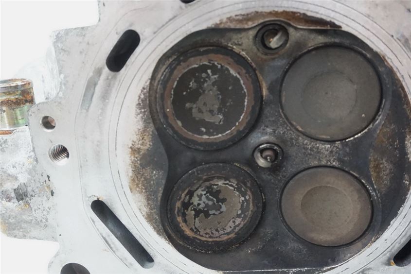 APRILIA ETV 1000 CAPO NORD ZYLINDERKOPF HINTEN CYLINDER HEAD
