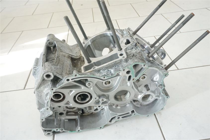 APRILIA ETV 1000 CAPO NORD ENGINE CRANKCASE ENGINE BLOCK CRANKCASE