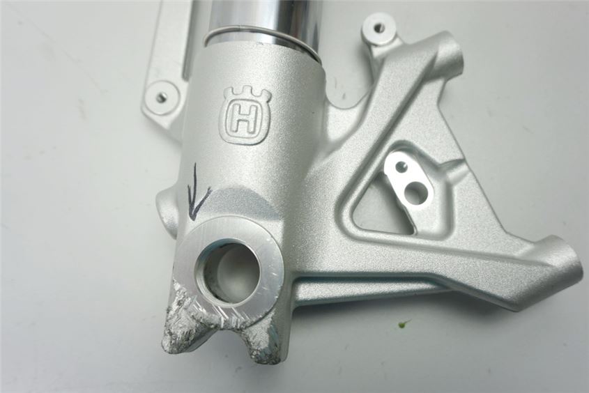 HUSQVARNA NUDA 900 A7 GABELHOLM LINKS GABEL GLEITROHR GABELFUß