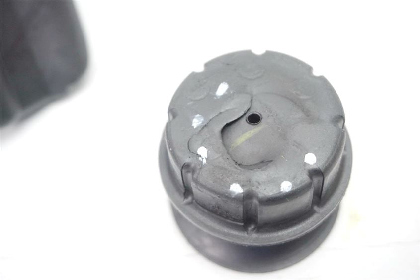 YAMAHA XVS 950 A VN02 MIDNIGHT STAR SOPORTE DEPÓSITO TRASERO GOMAS