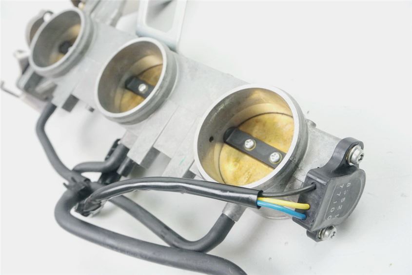 TRIUMPH TIGER 1050 115NG EINSPRITZANLAGE INJECTION DROSSELKÖRPER