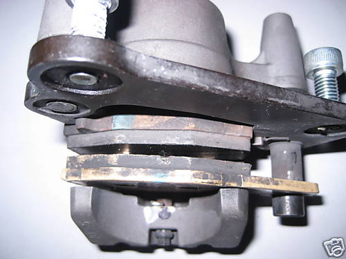 KAWASAKI ZX-9R ZX900C/ ZX900E PINZA DE FRENO TRASERA 00-03