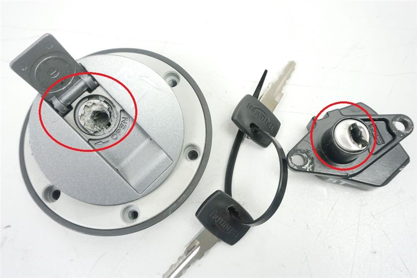 TRIUMPH TIGER 1050 115NG TANKDECKEL
