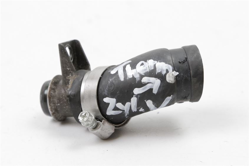 SUZUKI SV 650 S WVBY KÜHLERSCHLAUCH ANSCHLUß THERMOSTAT ZYLINDER VORN STUTZEN