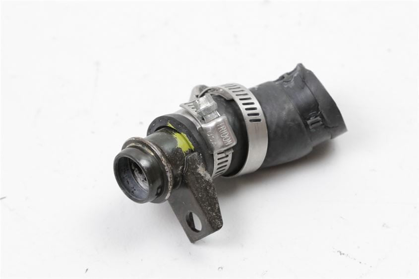 SUZUKI SV 650 S WVBY RADIATOR HOSE CONNECTION THERMOSTAT CYLINDER FRONT NIPPLE