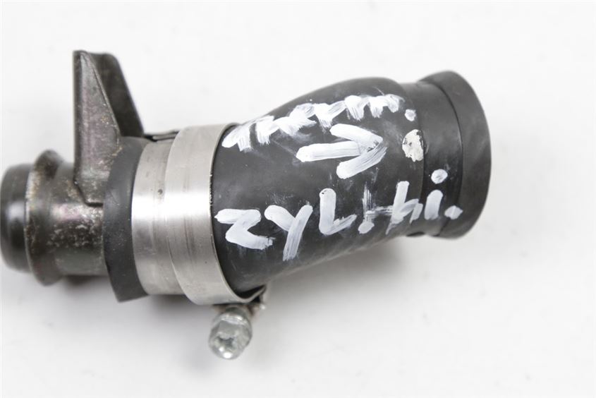SUZUKI SV 650 S WVBY KÜHLERSCHLAUCH ANSCHLUß THERMOSTAT ZYLINDER HINTEN STUTZEN