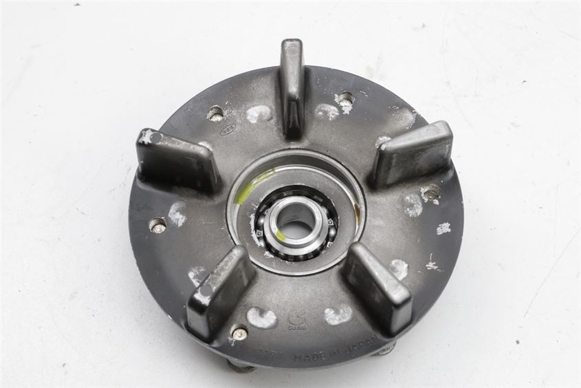 KAWASAKI ZR-7 ZR750F SPROCKET CARRIER MOUNT PINION
