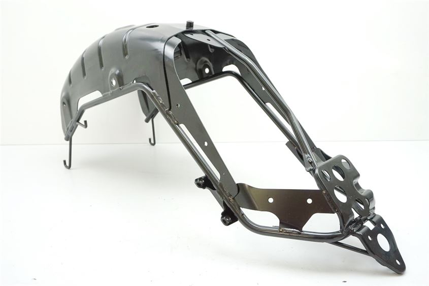 SUZUKI VL 800 C WVBM JS1BM11 INTRUDER REAR FRAME SUBFRAME FENDER BRACKET