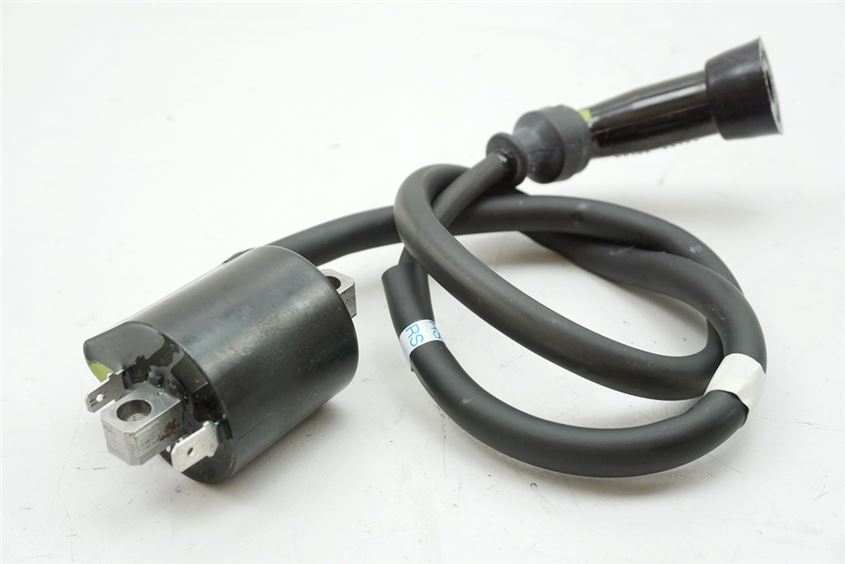 SUZUKI VL 800 C WVBM JS1BM11 INTRUDER IGNITION COIL REAR RIGHT