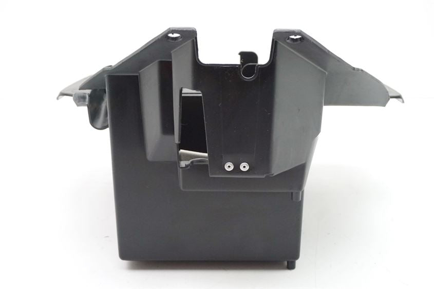 SUZUKI VL 800 C WVBM JS1BM11 INTRUDER BATTERY BOX BATTERY COMPARTMENT