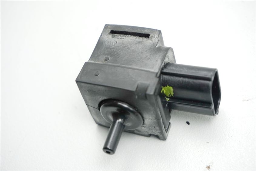 SUZUKI VL 800 C WVBM JS1BM11 INTRUDER SENSOR DE PRESIÓN 42F2